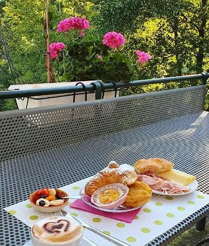 לינה וארוחת בוקר A Ca Me בונאסולה